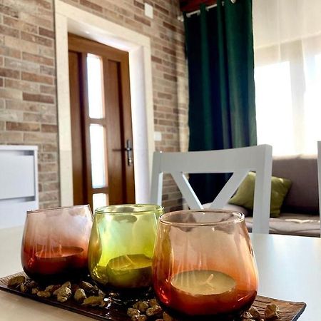 Studio Apartman Luka Starigrad Paklenica Exteriör bild